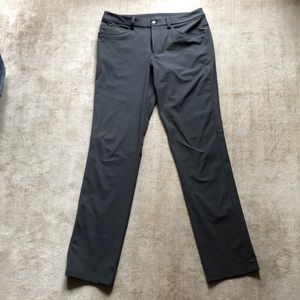 Men’s lulu pants